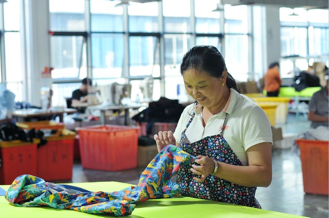 Women's Hoodie Waterproof Windbreaker Jacket